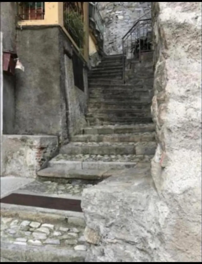 Apartment The Rock location